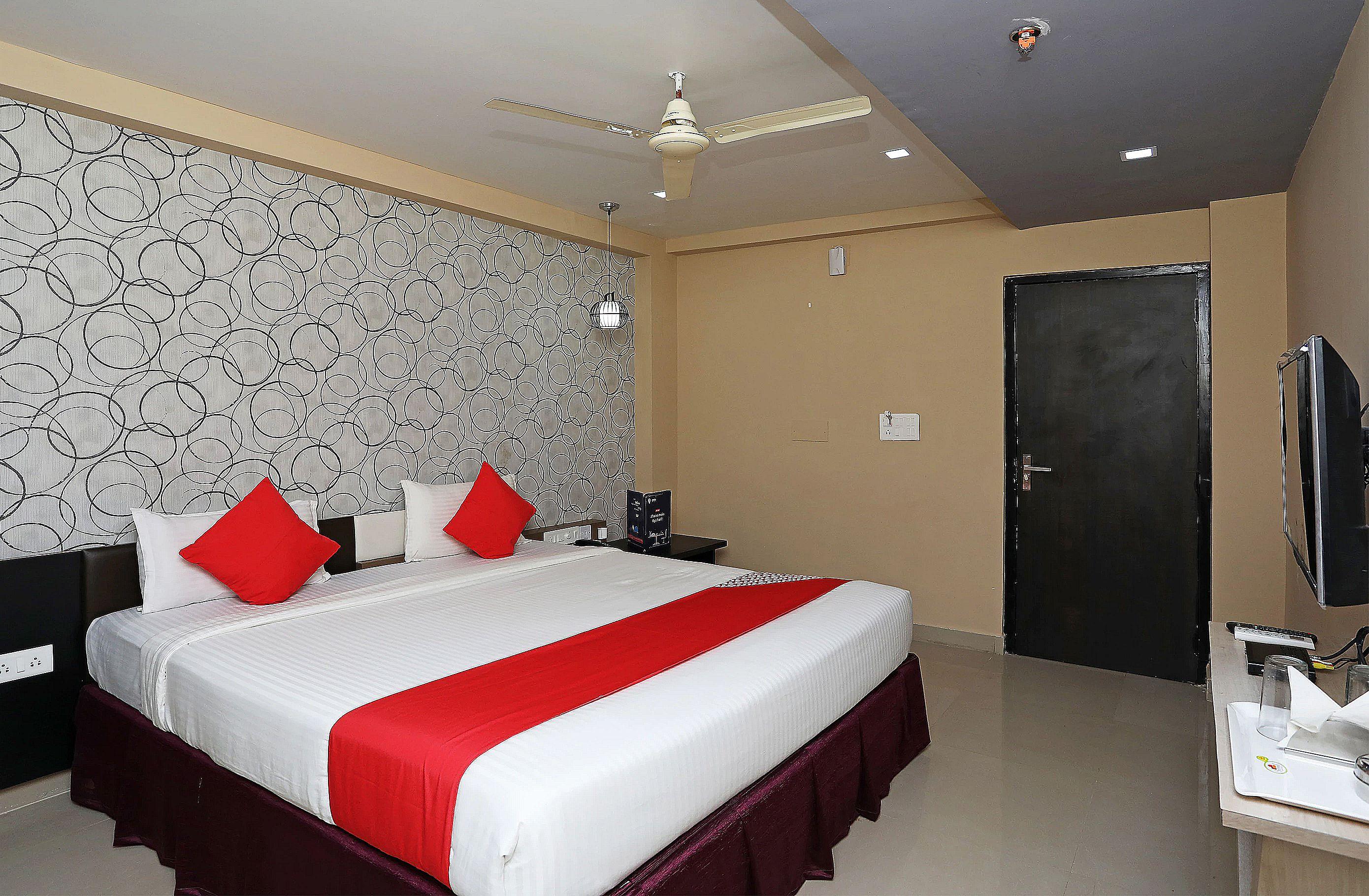 Super Capital O Sai Jagannath Hotell Khandagiri Exteriör bild