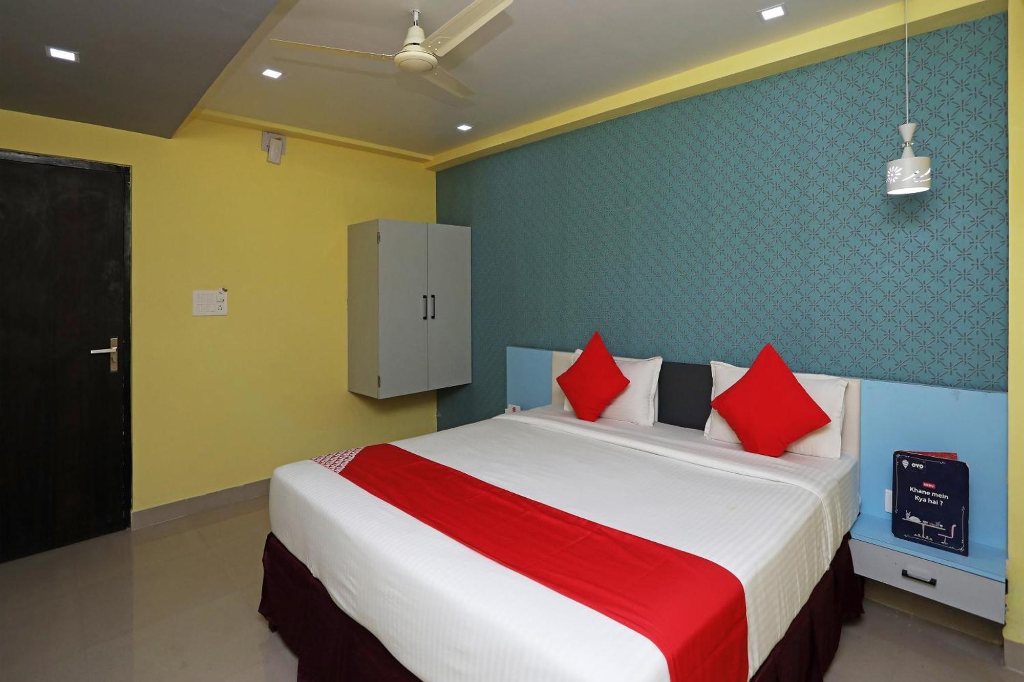 Super Capital O Sai Jagannath Hotell Khandagiri Exteriör bild