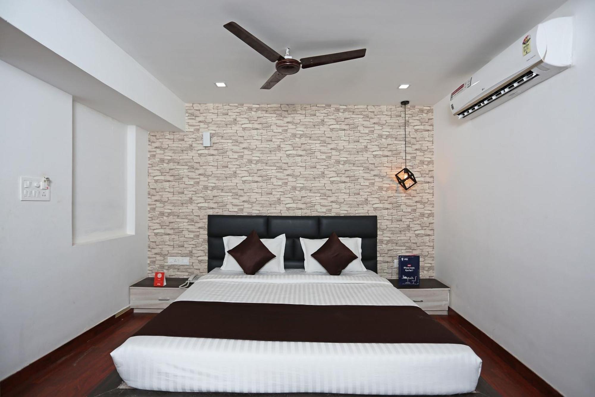 Super Capital O Sai Jagannath Hotell Khandagiri Exteriör bild