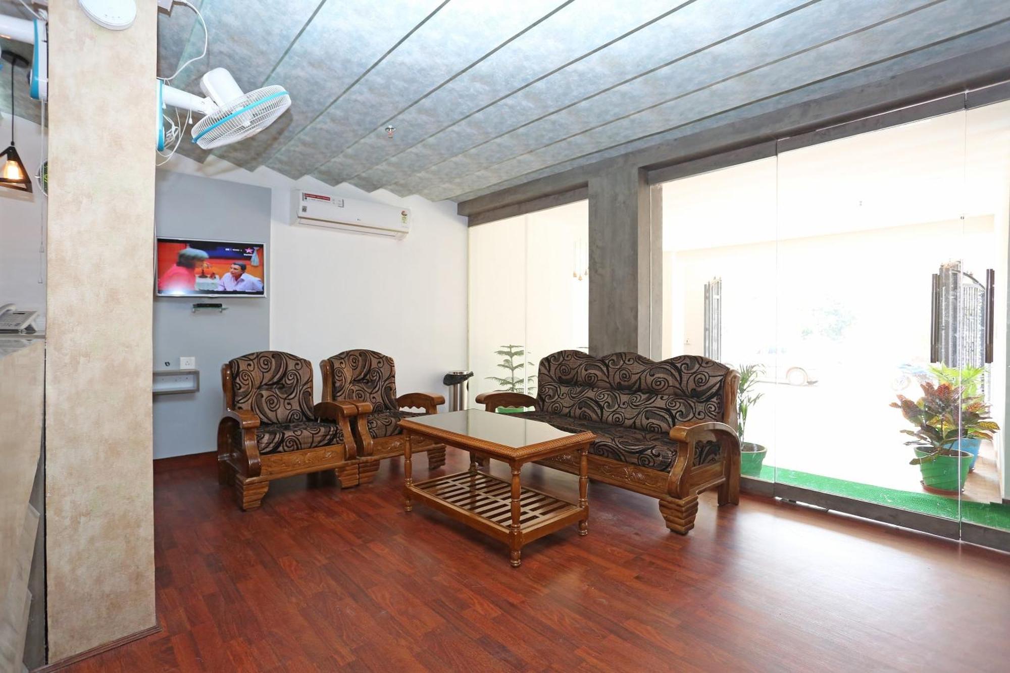 Super Capital O Sai Jagannath Hotell Khandagiri Exteriör bild