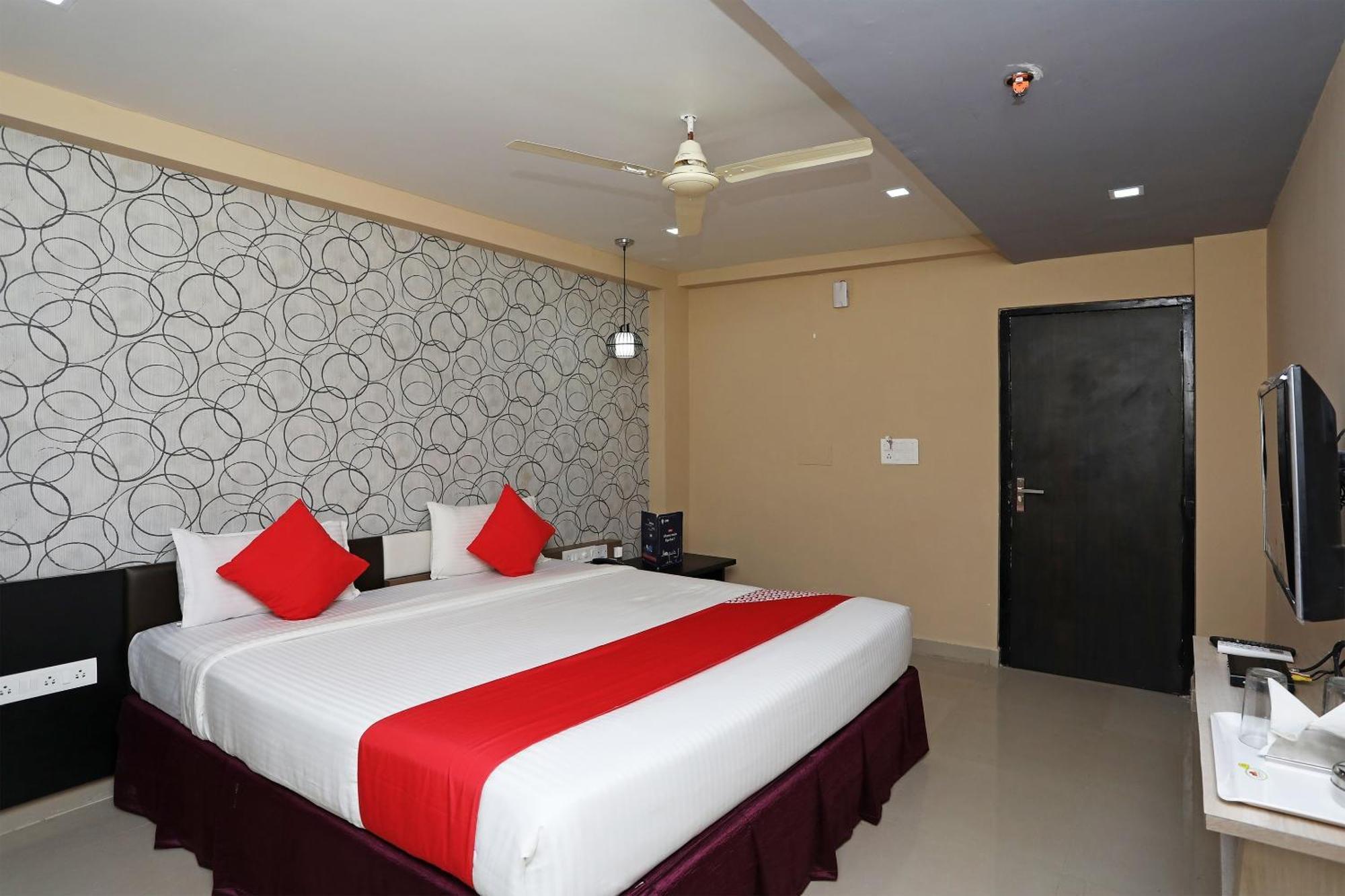Super Capital O Sai Jagannath Hotell Khandagiri Exteriör bild